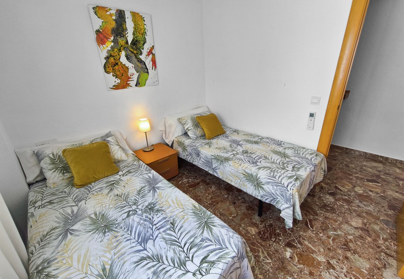 Apartment in Fuengirola - Niza Playa 11